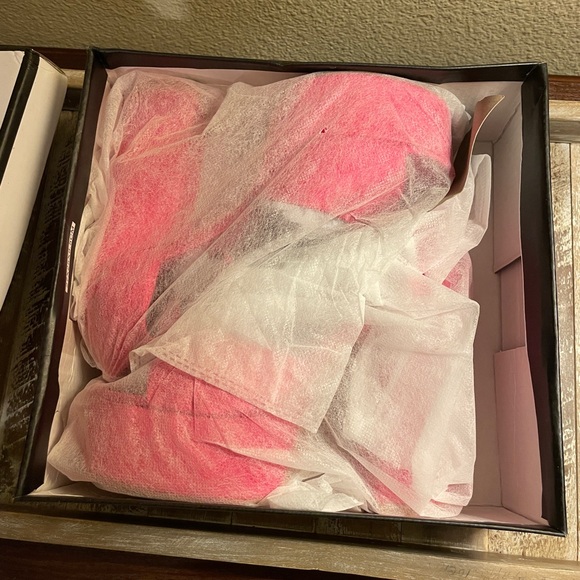 NWT! Hot Pink Satin BARBIECORE Chunky Platform open toe high Heels Size 6 - Picture 3 of 12